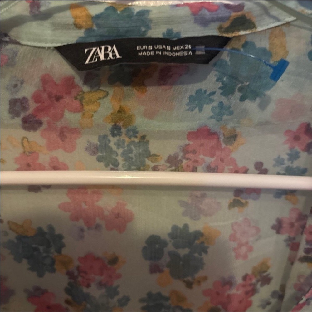 Zara Floral Blouse - Pink and Blue - Picture 10 of 12
